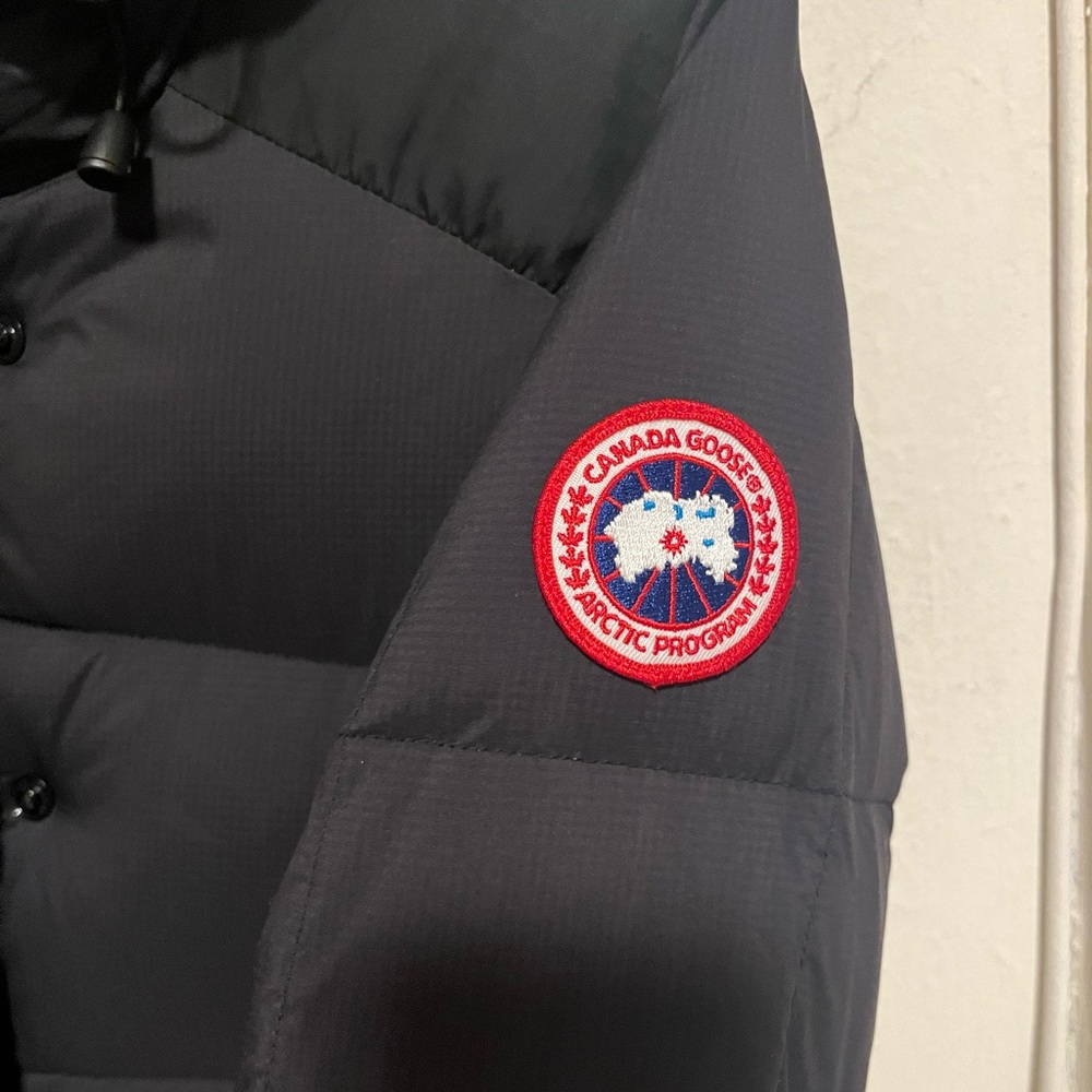 Canada Goose Packable Down Jacket - image 3